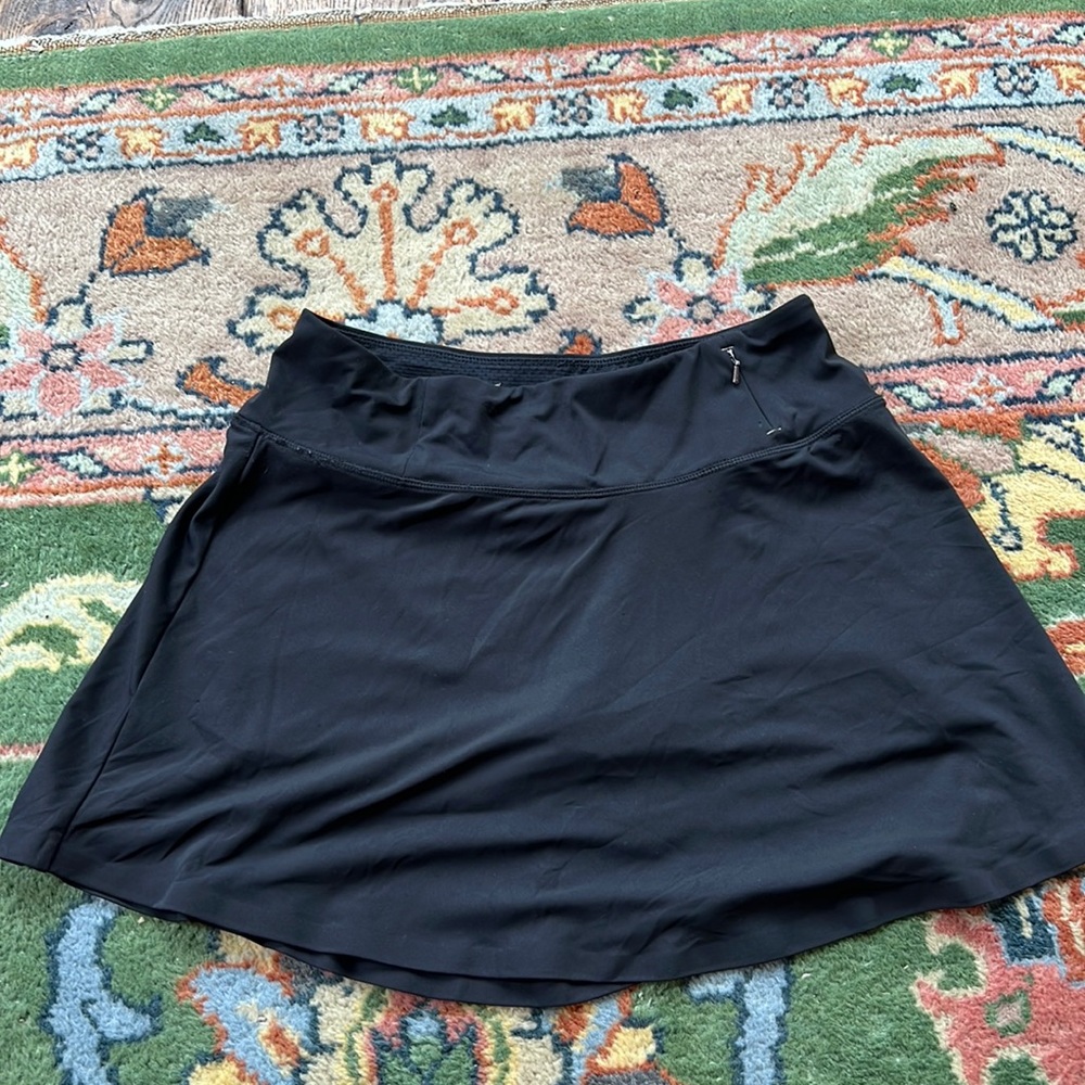 Black sport skort